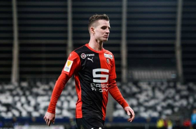  斯特拉斯堡主场控球压制憾负状态火热的雷恩